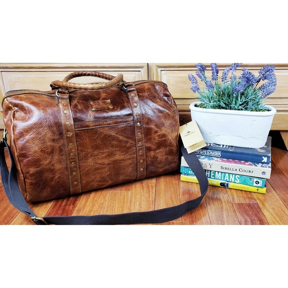 Patricia Nash Handbags - NWT Patricia Nash Milano Leather Weekender Duffel